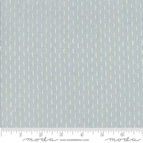 French Sashiko M12562 13 Blue Dust