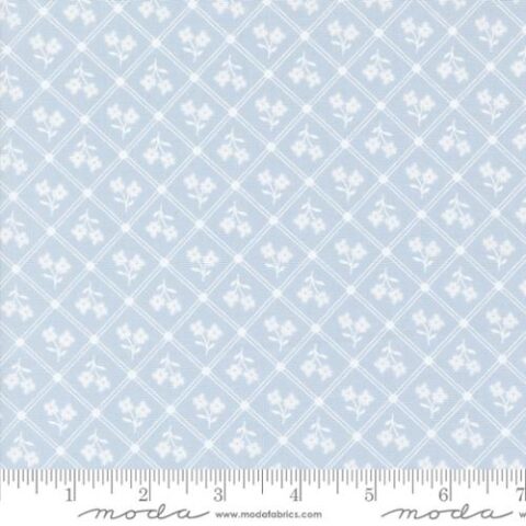 Cottage Charm by My Sew Quilty Life for Moda Fabrics, pretty floral fabric, Bellarine Sewing Centre, Moda Fabrics, My Sew Quilty Life fabric, patchwork Geelong, Geelong Quilting, 31752 21 Window Pane Checks - Powder Blue