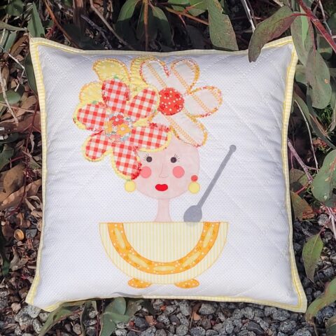 Zoe Clifton Designs, Teacup Girls applique, applique, Sandy Sugarbowl applique cushion