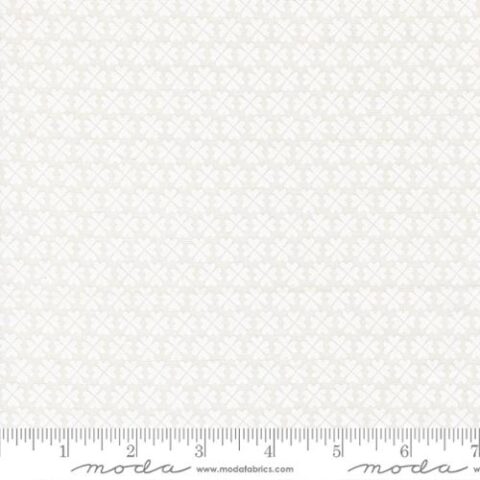 Sweetwater, Sweetwater Fabric, Sweetwater for Moda Fabrics. Sweetwater by Moda, Sweetwater Lucky, dog fabric, Moda Fabrics, 55703 21 - Feeling Lucky White