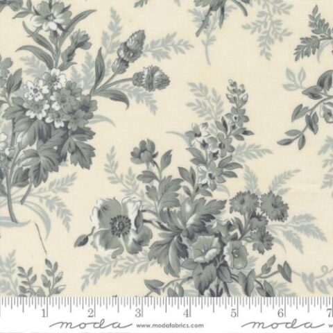 3 Sisters, 3 Sisters by Moda, Moda Fabrics, 3 Sisters Breathtaking Blues, Breathtaking Blues fabric, 44400 11 Bouquets Florals Porcelain