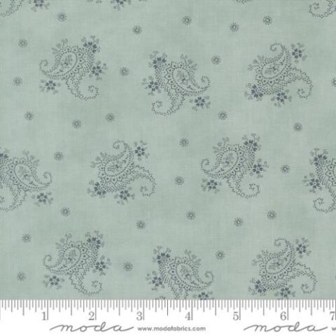 3 Sisters, 3 Sisters by Moda, Moda Fabrics, 3 Sisters Breathtaking Blues, Breathtaking Blues fabric, 44405 13 - Paisley Sky