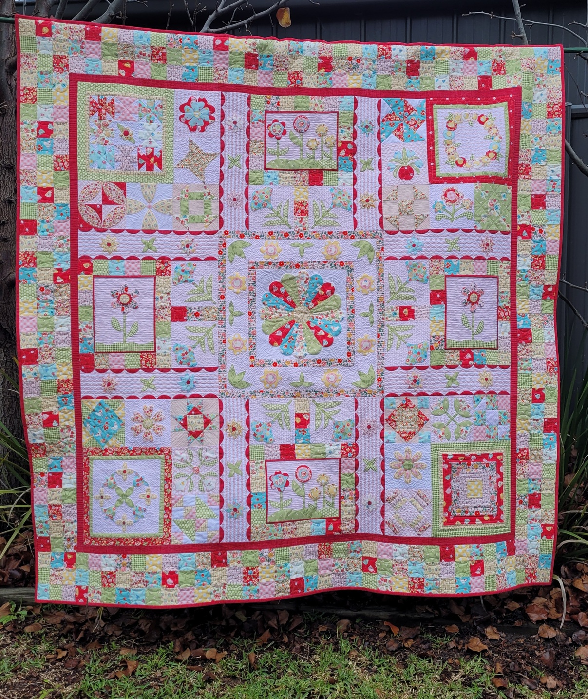 Poppie's Patch zoe clifton designs, block of the month, Poppie's Patch block of the month