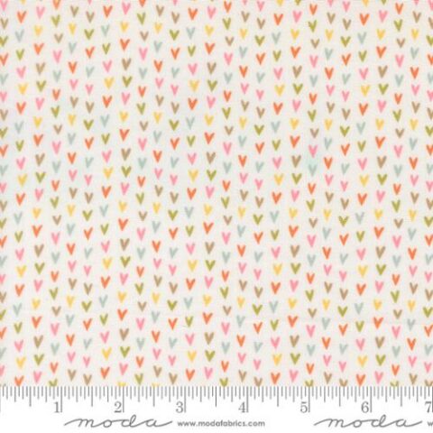 Bug Collector, Sweetwater Fabric, Sweetwater, Moda Fabrics, Bug Collector by Sweetwater, 55734 11 - Love Bug Heart - Cloud